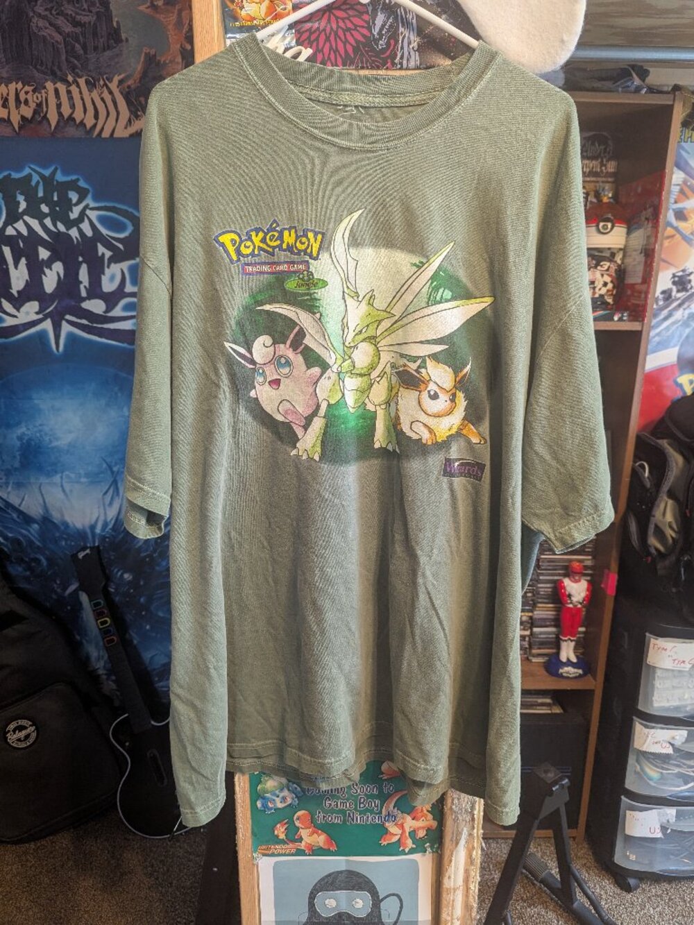 Pokemon Jungle Pack Brain Candy Green T-Shirt.  In great condition, size 3XL.